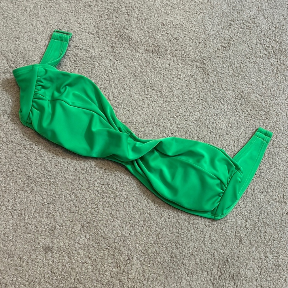 Arizona Solid Twist Bandeau Swim Top Bright Green, Size small, no strap